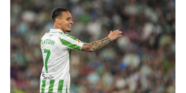 Tudo o que Antony Matheus deseja é um sentido de valor emocional que seja respeitado Tudo o que Antony Matheus deseja é um sentido de valor emocional que seja respeitado